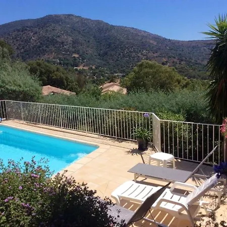 De 3 Chambres Avec Piscine Privee Et Jardin Clos A Les Mimosas A 4 Km De La * Bormes-les-Mimosas
