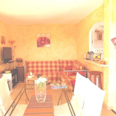 Villa De 3 Chambres Avec Piscine Privee Et Jardin Clos A Les Mimosas A 4 Km De La *